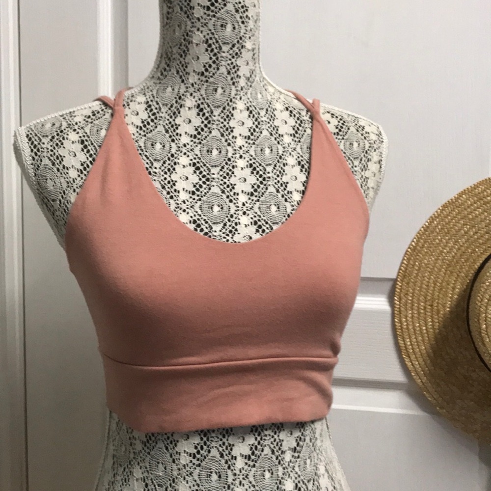 3/$30 🌺 Cropped Tank - Size S